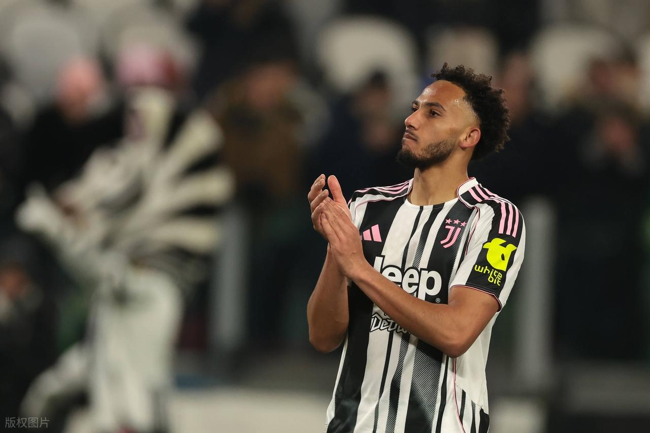 尤文图斯零封对手，主场5比0胜克雷莫纳，戴维连场进球，联赛第四