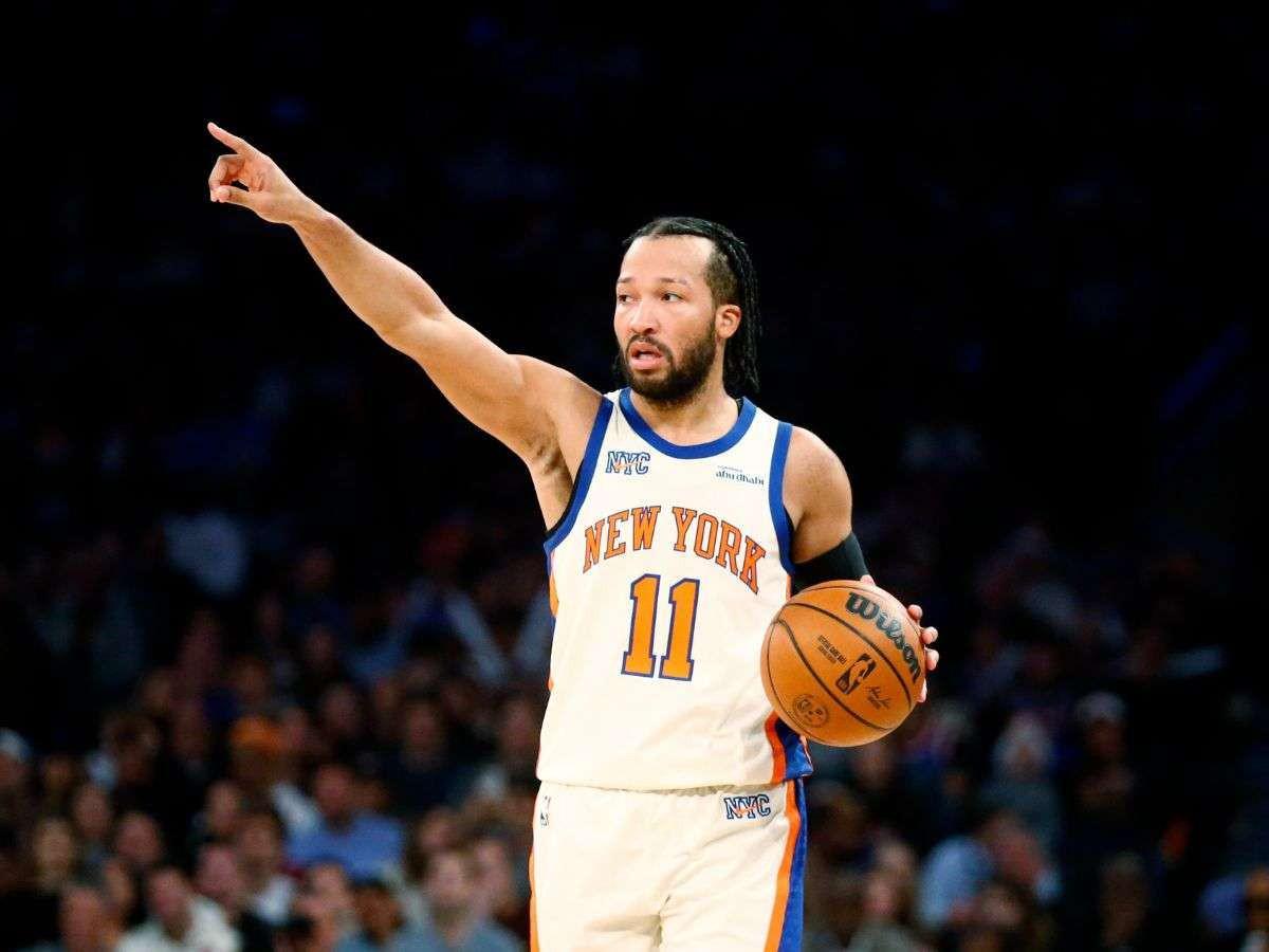 星空体育-Shams：布伦森右脚踝扭伤将缺席与勇士的比赛