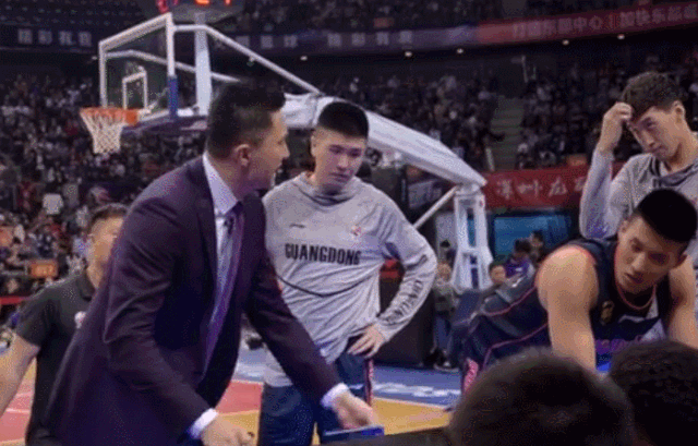 星空体育官网-迎来千胜的广东宏远男篮，这30年为中国职业篮球带来了什么