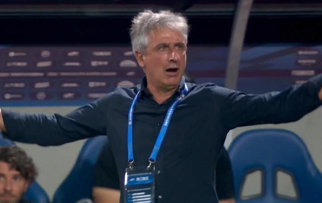 温格第二？日本外教赢球后 接着给大学生对手上课