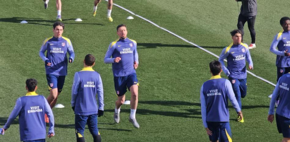 星空体育app-世体：朗格莱伤愈归队完成今日合练，马竞一线队伤员清零