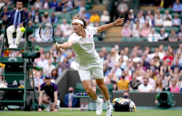 星空体育官网-“紫薇”横扫桑德格伦 梅德韦德夫仅丢七局轻松过关