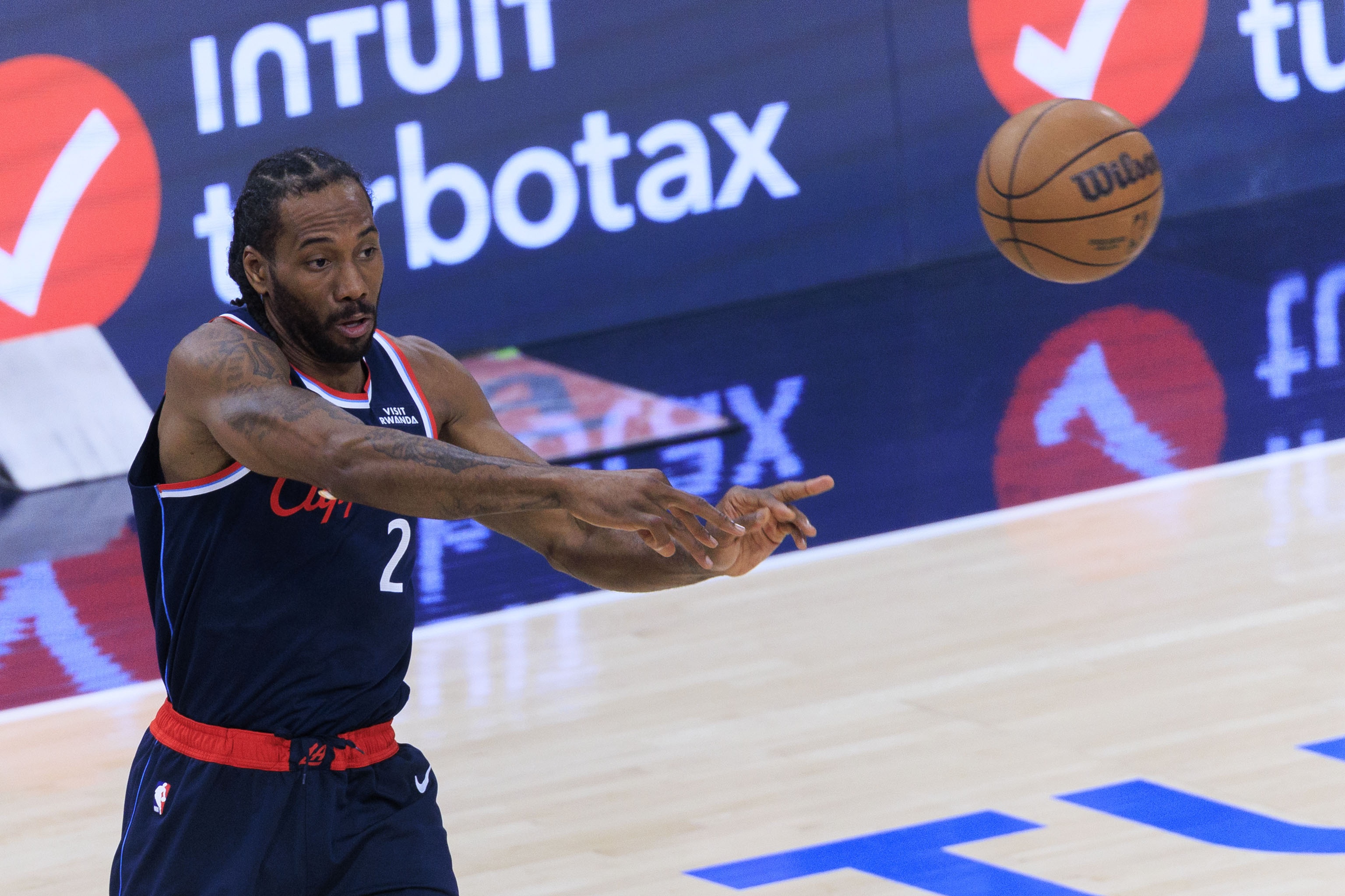 星空体育-加兰：我努力为小卡创造机会&amp;避免他被包夹 若他需休息我自己来整